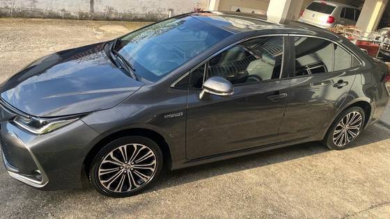 TOYOTA COROLLA 1.8 VVT-I HYBRID FLEX ALTIS PREMIUM CVT TOYOTA COROLLA 1.8 VVT-I HYBRID FLEX ALTIS PREMIUM CVT